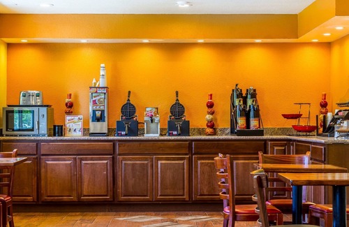 Rohnert Park Hotel | Rodeway Inn Wine Country