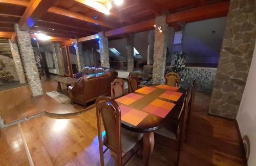 Rabca Apartment | Rodinný dom Petro s Wallbox nabíjaním elektromobilu