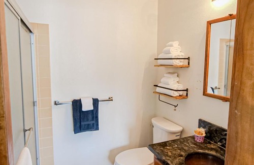 Gold Beach Hotel | Rogue River Relaxation