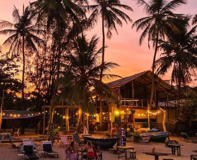 Uppuveli Hotel | ROLEX GUEST HOUSE