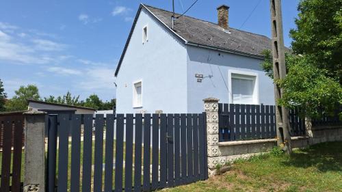 Tapolca Apartment | Roli Bácsi Háza