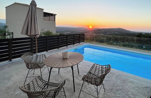 Episkopi Villa | Romance at Villa Dionysos w heated pool