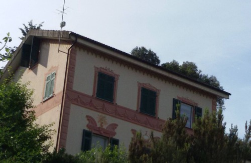 Sestri Levante Apartment | Romantic apartment in a villa equipped with every comfort, near the Cinque