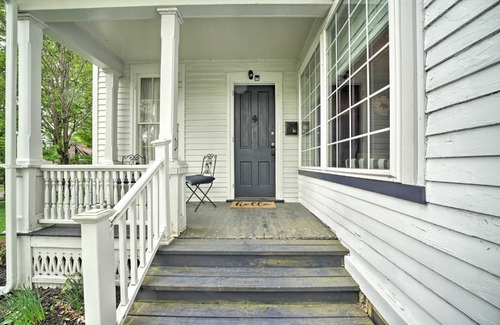 Westfield Apartment | Romantic Apt Near Wineries, Golf and Lake Erie!