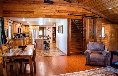 Ferryville Cabin | Romantic Cabin: Secluded Woods, Hot Tub, and Privacy in the Driftless Region.