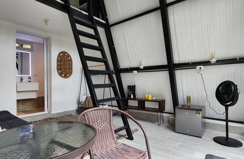 San Lucas Toliman Ski Chalet | Romantic Chalet at lake Atitlan- private beach