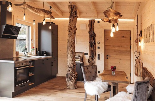 Vorra Ski Chalet | Romantic Chalet Vogelnest | Peace & Comfort in Nature of Franconian Switzerland