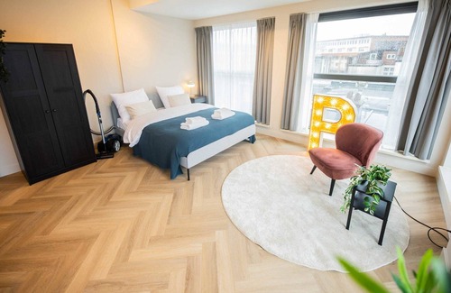 Hilversum Apartment | Romantic Serviced Studio Apartments including City view (KS71-R)
