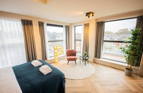 Hilversum Apartment | Romantic Serviced Studio Apartments including City view (KS71-R)