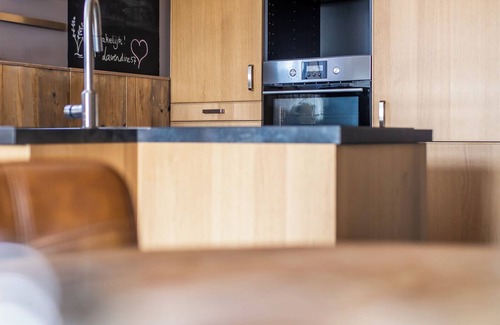 Termien Apartment | Romantic vacation home, cozy garden with swimming pond!