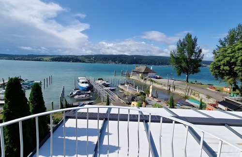 Reichenau Apartment | Room '2-Bett Ohne Seeblick' with Shared Terrace, Balcony and Wi-Fi
