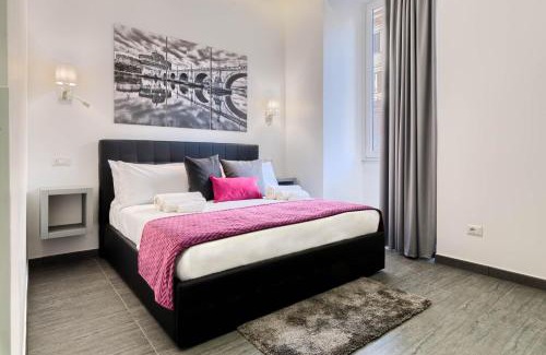 Vatican House | Room 91-S. Peter