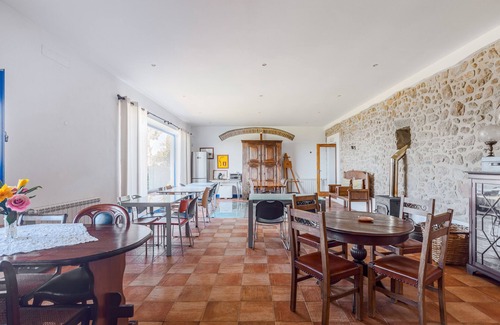 Elvas House | Room 'Águia' with Shared Pool, Wi-Fi and Air Conditioning