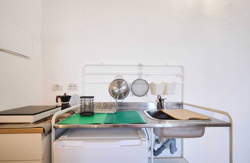 Riotorto Apartment | Room 'Camera 5 - Del Ponti' with Shared Garden and Wi-Fi