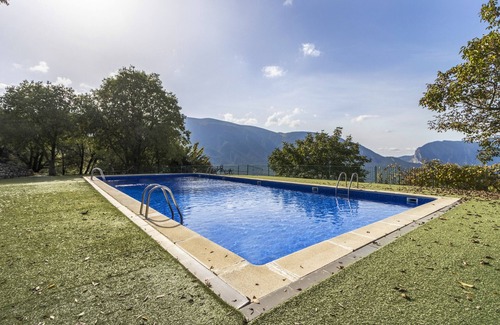 Gavet de la Conca Apartment | Room 'Double 2' Casa Roca-Sant Martí de Barcedana with Wi-Fi and Air Conditioning.