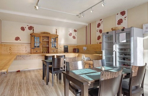 Sankt Georgen im Schwarzwald Apartment | Room 'Doppelzimmer Mit Balkon 25' with Shared Garden, Balcony and Wi-Fi