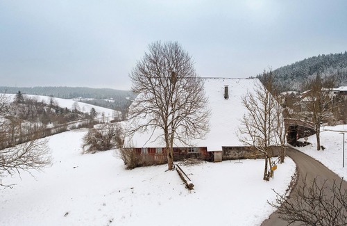 Sankt Georgen im Schwarzwald Apartment | Room 'Doppelzimmer Mit Balkon 25' with Shared Garden, Balcony and Wi-Fi