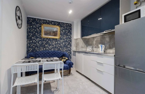 Mirow Bed & Breakfast | Room in apartment in Center of Warsaw Fast WIFI