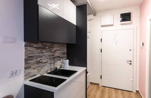 Subotica Apartment | Room Jacuzzi "ATHENA"