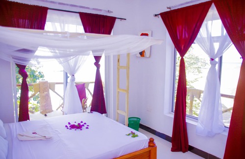 Nungwi Bed & Breakfast | Room K - at the left side sea view 4th flat with 2-3 guests
