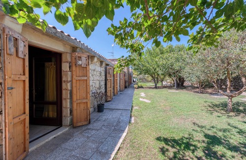 Vernole Apartment | Room 'Masseria Copertini - Gattini' with Wi-Fi and Air Conditioning