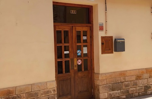 Villarluengo Apartment | Room 'Matrimonio' with Balcony and Wi-Fi