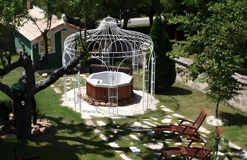 Ocenilla Apartment | Room 'Suite 5' with Mountain View, Shared Terrace and Wi-Fi