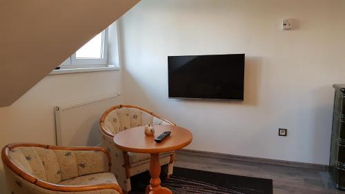 Strba Apartment | Room with a High Tatras view and Fireplace