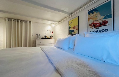 Gentofte House | Room with private bathroom, 10-15 min to Copenhagen