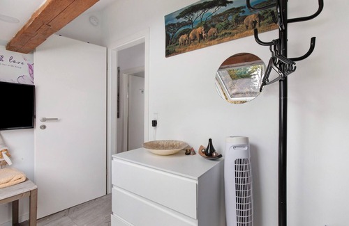 Laupheim Apartment | Rooms 'Quiet Rooms in Shared Apartment' with Private Garden, Balcony and Wi-Fi