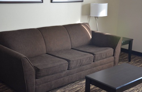 Watford City Hotel | Roosevelt Inn and Suites