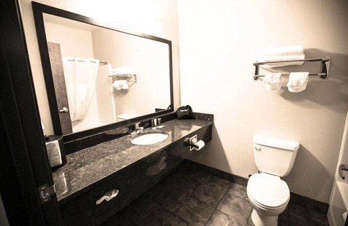 Watford City Hotel | Roosevelt Inn and Suites