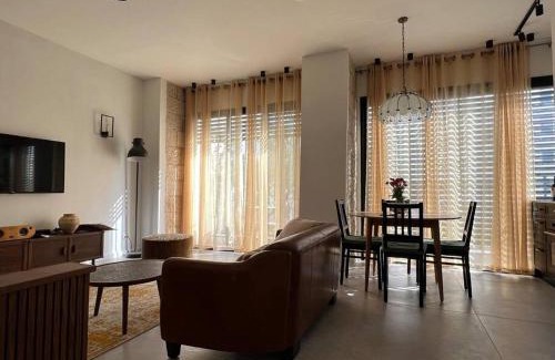 Jerusalem City Centre Apartment | Rosa’s place