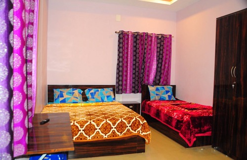 West Mere Bed & Breakfast | Rose Garden Enclave for Families and executives ooty