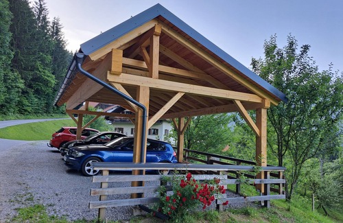 Ljubno Apartment | ROSE GARDEN