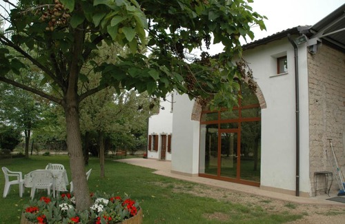 Sud Bed & Breakfast | Rose Rosse