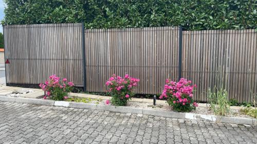 Menges Apartment | Roses Apartment Prijeten apartma za dve osebi