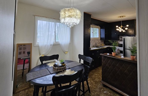 Sydney House | Rowshan dinner+breakfast included