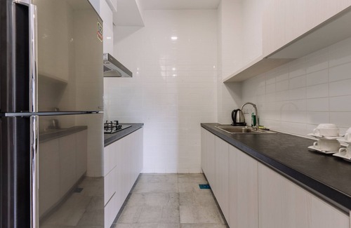 Sematan Hotel | Roxy Sematan Villa & Townhouse