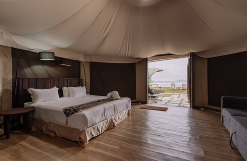 Sematan Hotel | Roxy Sematan Villa & Townhouse