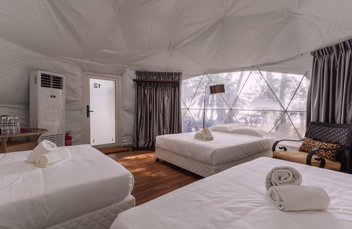 Sematan Hotel | Roxy Sematan Villa & Townhouse