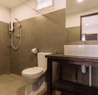 Sematan Cabin | Roxy Telok Serabang