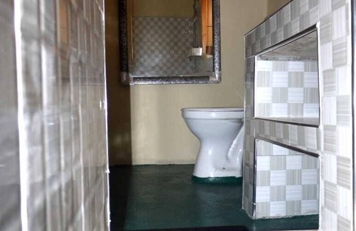 South Luangwa National Park Cabin | Royal South Luangwa Safaris Lodge