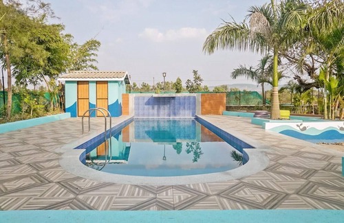 Kurvande Hotel | Royal Hills Resort