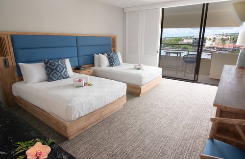 Historic Kailua Village Hotel | Royal Kona Resort