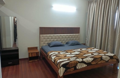 Hadapsar Bed & Breakfast | Royal Nest - Magarpatta City