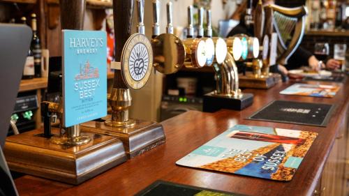 Offham Apartment | Royal Oak Retreat - Sleeps 6 Pub & Pet Friendly