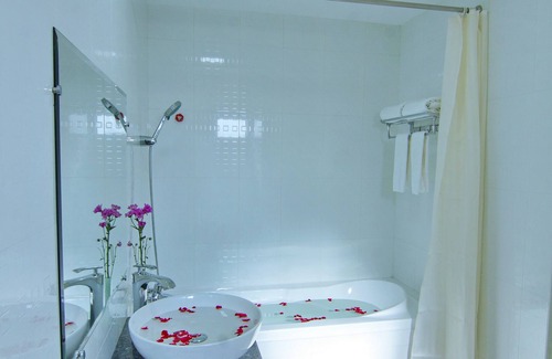 Mandalay Hotel | Royal Pearl Hotel