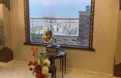 Al Haram Villa | Royal pyramid palace residence