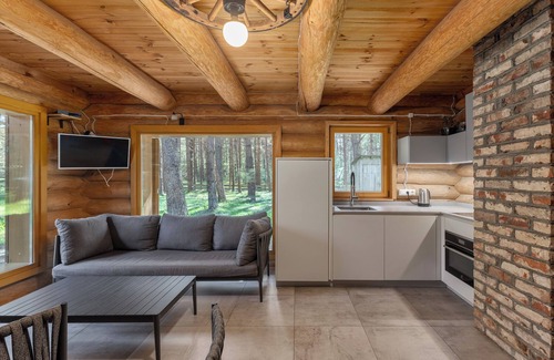 Bernati House | Roze Guest Houses Sklandas